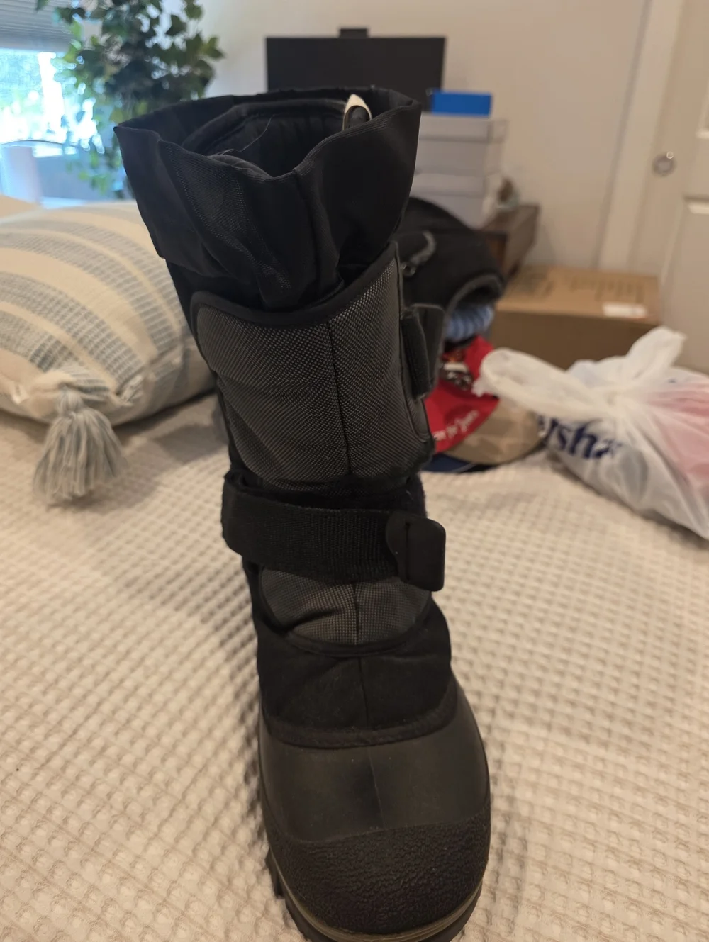Baffin Mens Black Snow Boots